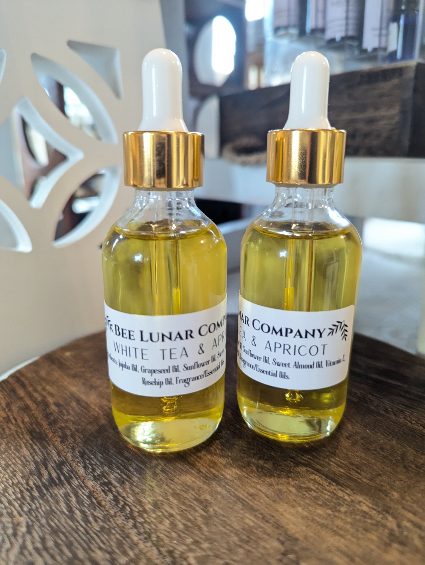 White Tea & Apricot Body Oil